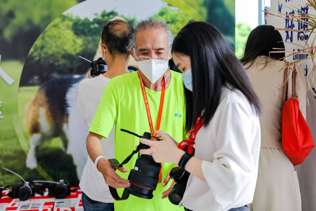 邂逅宠物小情人 佳能EOS深圳站摄影讲座开讲<strong></p>
<p>eos行情</strong>！