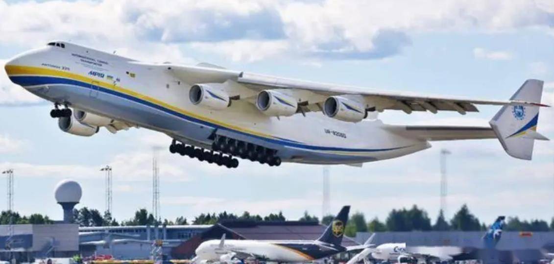 乌总统：给我8亿美元，我让第2架安225起飞，需要下载反诈APP吗？