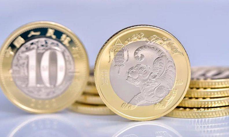 最后的机会<strong></p>
<p>中币</strong>，虎币每人20枚，2元封装币预约中