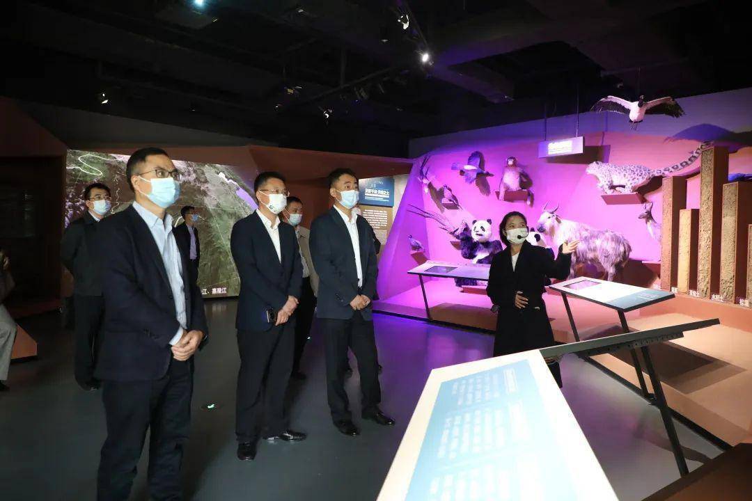 金融助力乡村振兴<strong></p>
<p>新农币</strong>,场景赋能试点示范,省地方金融监管局党组书记童梦一行到天府农博园考察