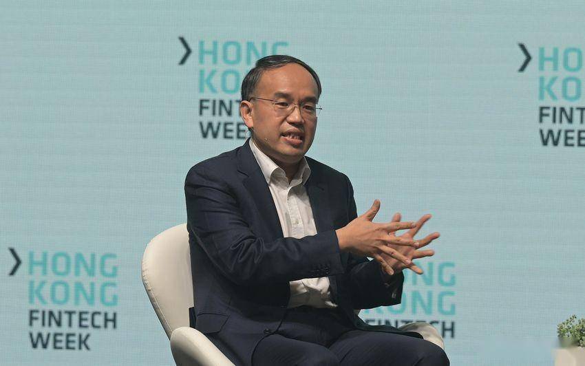 许正宇：支持港交所修改上市规则<strong></p>
<p>对币的交易规则</strong>，料明年上半年实施