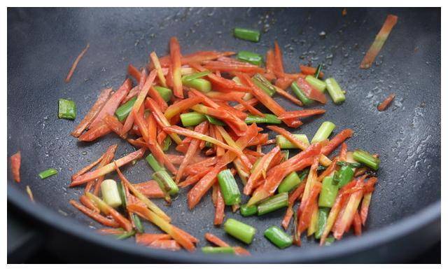 中国是“它”的故乡<strong></p>
<p>炒币的网站</strong>，它却在美国卖的爆火，网友：回来卖吧！