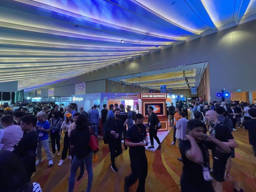 新加坡政府警告币圈：别这么激动