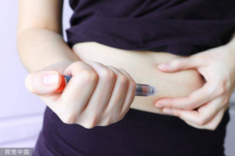 微信退群<strong></p>
<p>炒币群</strong>，对话记录可保留 / 英国币钞“改头换面”