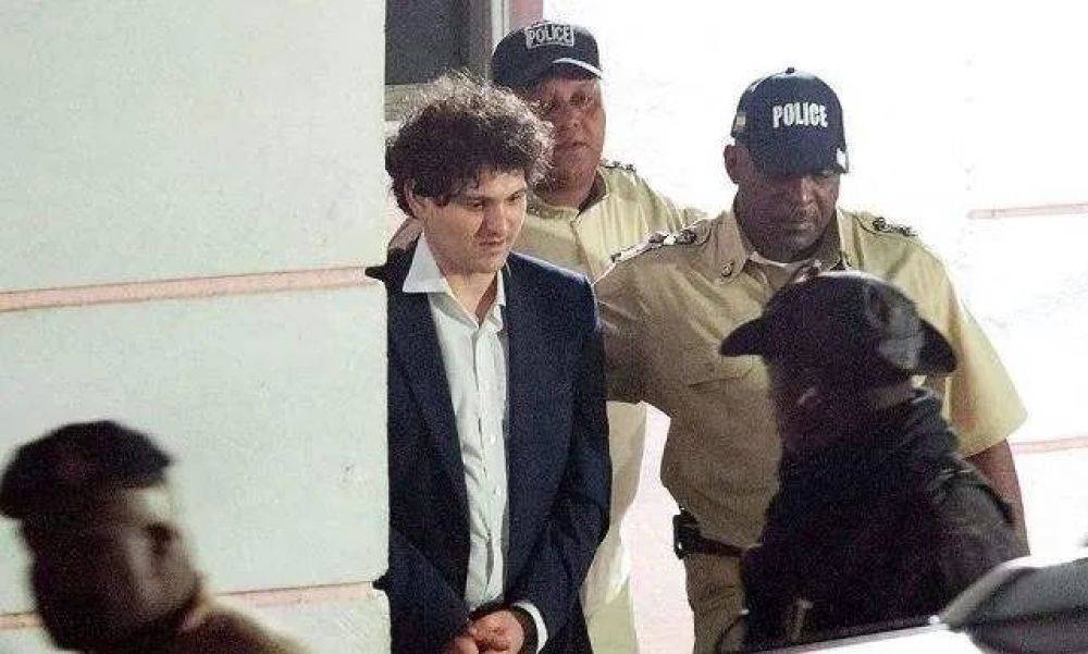 一天损失近千亿<strong></p>
<p>币圈94</strong>！币圈90后创始人“收割”投资界顶级大佬