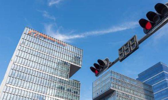 阿里巴巴盈利大幅改观<strong></p>
<p>阿里巴巴股票怎么买</strong>，中概股似乎存在着不确定性