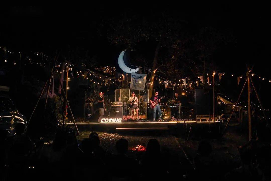 春天的第一场露营<strong></p>
<p>三板股票行情查询</strong>，有这些好去处