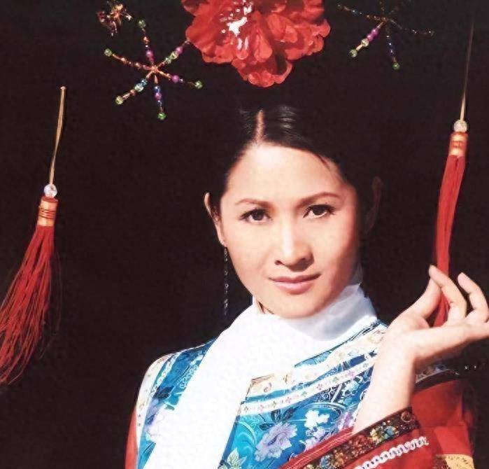 性丑闻爆发：娱乐圈的黑暗交易