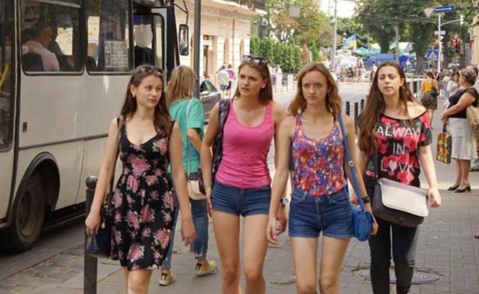 乌克兰在哭泣：非法性交易为何屡禁不止<strong></p>
<p>交易性金融资产</strong>？