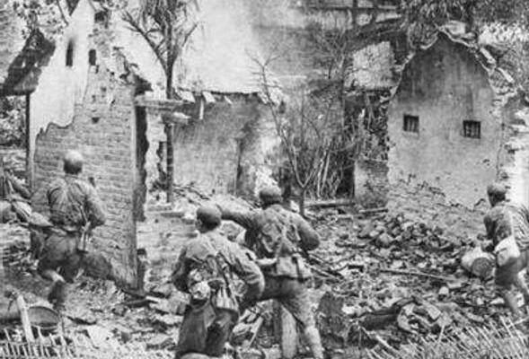 去南宁过春节！越军咆哮<strong></p>
<p>越币10000</strong>，我军300门火炮狂轰10000发炮弹劈开谅山