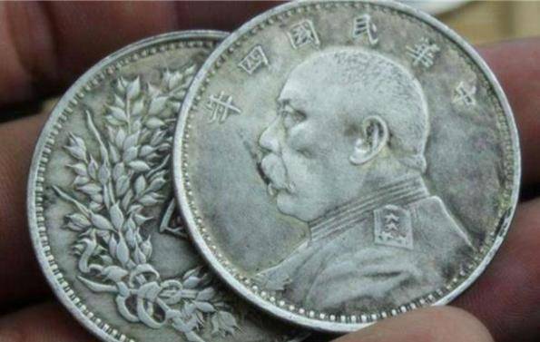 鲁迅月工资300大洋<strong></p>
<p>民国法币现在值多少钱</strong>，放到现在值多少钱？民国一块大洋能干什么？