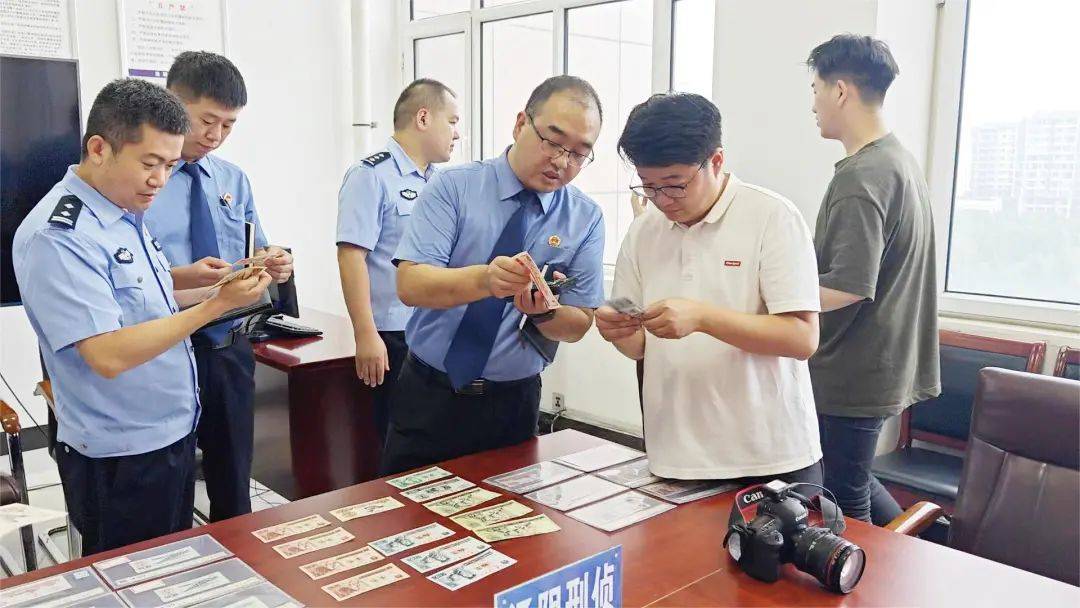 真币变“藏币”<strong></p>
<p>币币交易</strong>！揭开直播间藏币“捡漏”的秘密