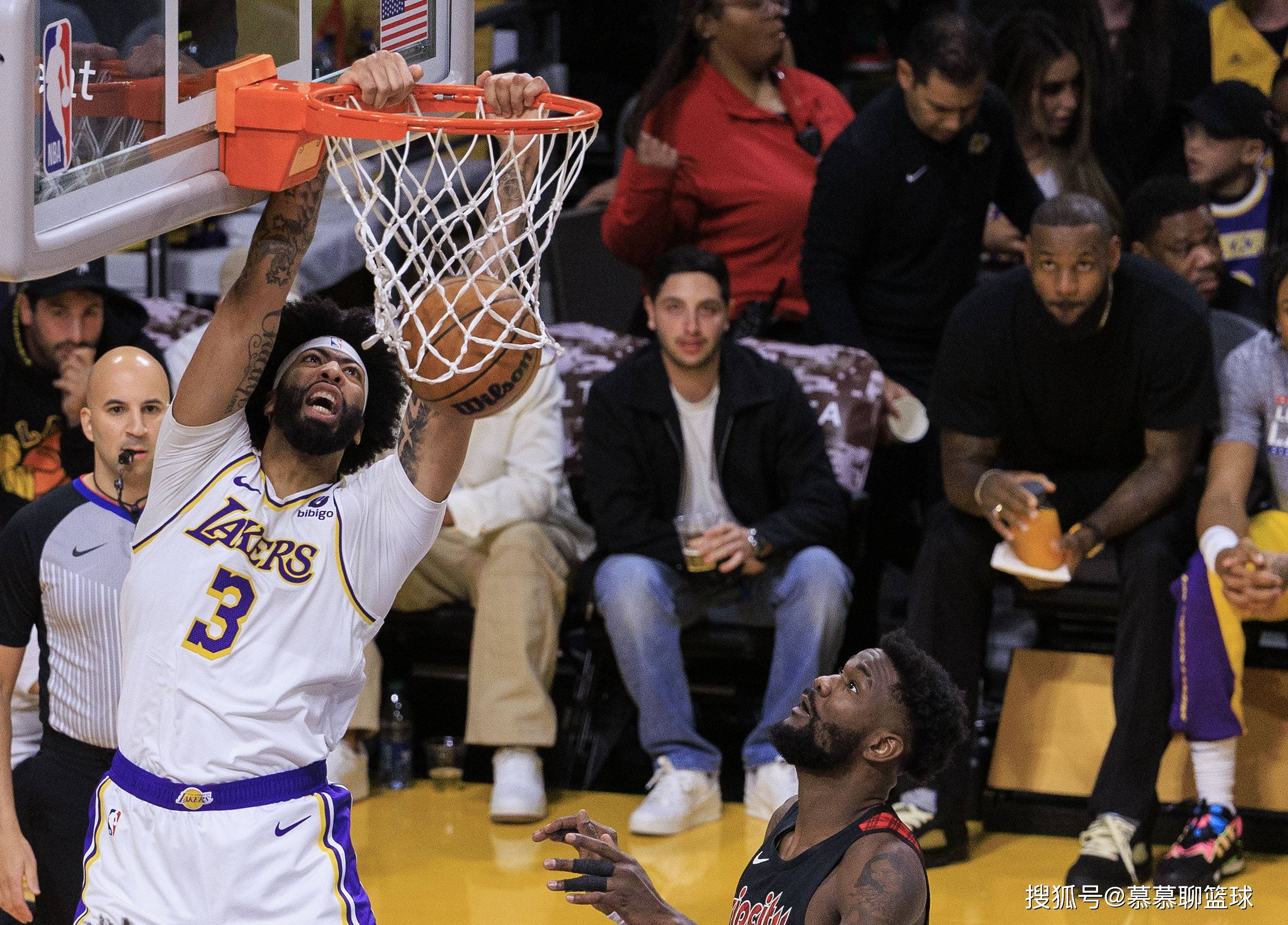 忍无可忍！浓眉向湖人提交易申请，致歉詹姆斯不能再和你并肩作战