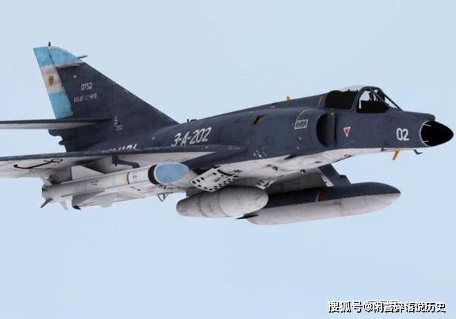 俄罗斯民众紧急排队兑换货币<strong></p>
<p>交易货币</strong>！新制裁终止美元交易？