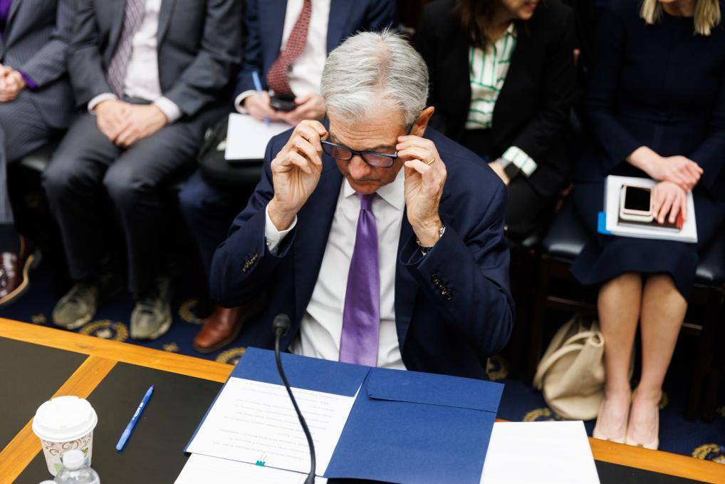 鲍威尔“明示”降息<strong></p>
<p>美系货币</strong>，美货币政策风险难消