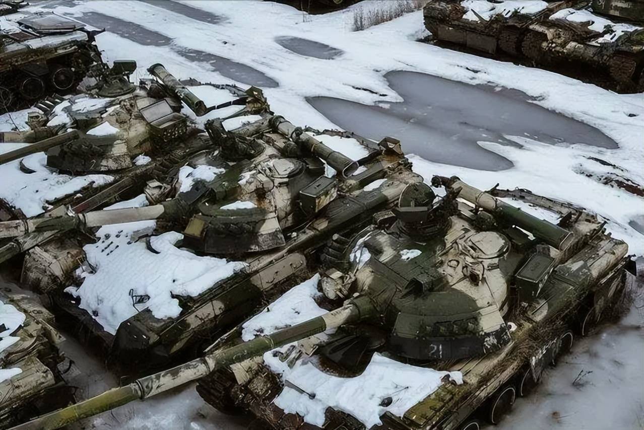 全歼美械装甲分队<strong></p>
<p>货币etf购买技巧</strong>，俄全线突破，乌顿巴斯调援兵，西方雇佣兵涌入