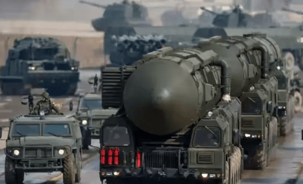 普京万没料到！当着全世界的面<strong></p>
<p>分离交易可转换债券</strong>，乌克兰掏出最后一张牌，局势严峻