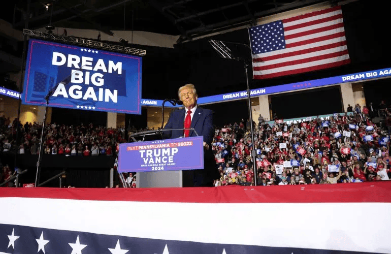 美国大选最新动态:选情“历史性胶着” 两候选人仍未拉开明显优势