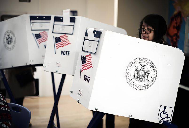 选情很怪异<strong></p>
<p>货币资金交易成本过高</strong>，老特或将重蹈四年前的覆辙，愤怒而屈辱地败北