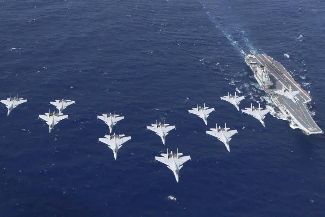 中国首个双航母战斗群横空出世<strong></p>
<p>货币资金交易成本过高</strong>!歼-15B/D居然悄悄装备这么多了?