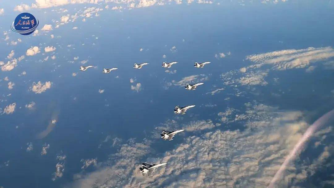 中国首个双航母战斗群横空出世<strong></p>
<p>货币资金交易成本过高</strong>!歼-15B/D居然悄悄装备这么多了?