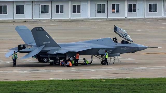 苏-57已在机场转场<strong></p>
<p>货币资金交易成本过高</strong>，将与歼-35“同台竞技”，中俄卖家秀准备就绪