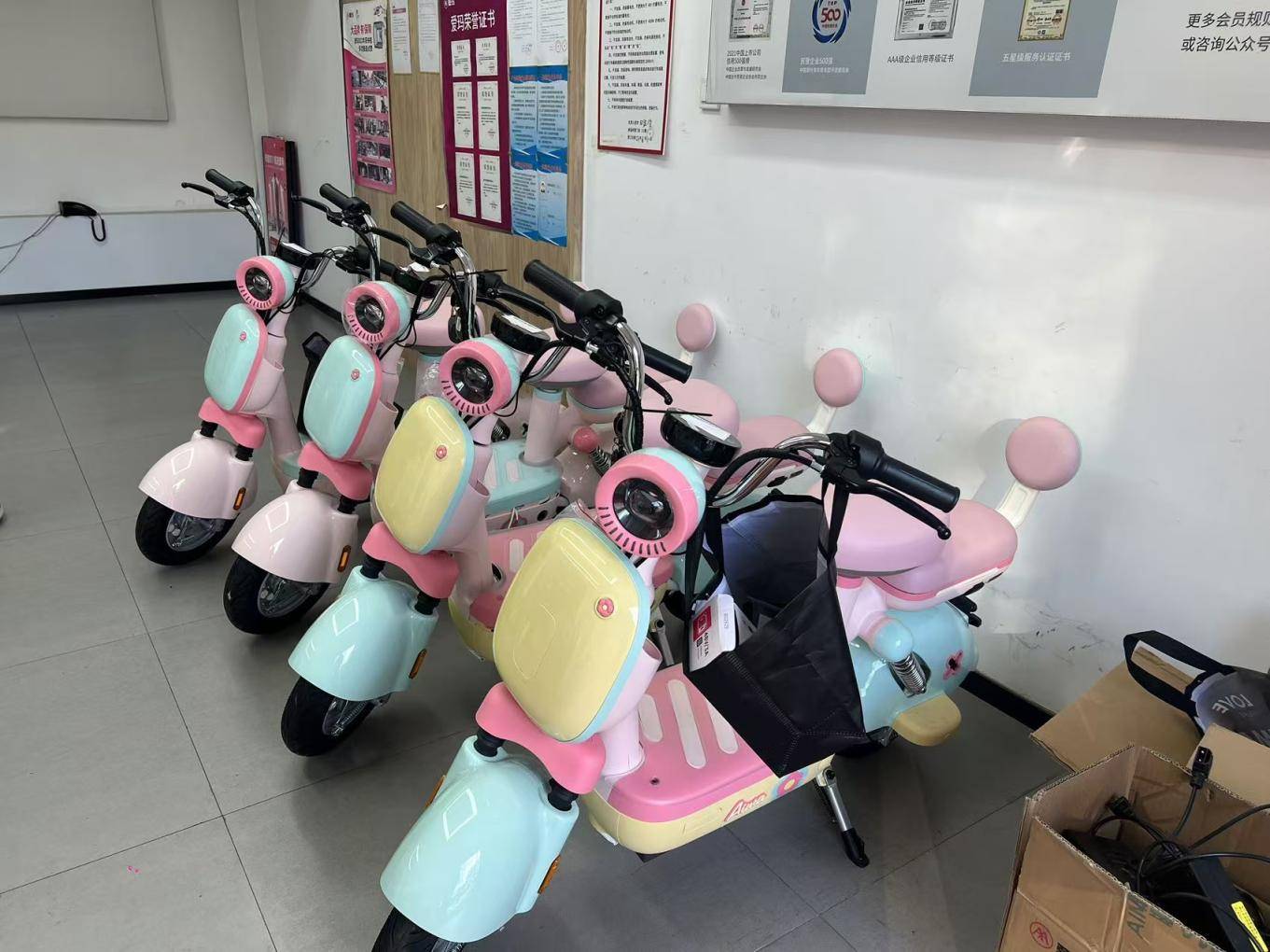 北京“小电驴”为何断货？商家：旧车返厂<strong></p>
<p>币投国际交易中心</strong>，新车陆续到货