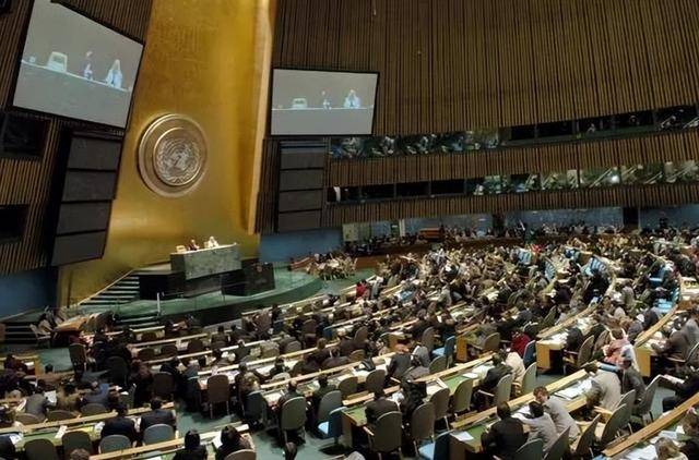 菲妄图吞下整个南沙群岛<strong></p>
<p>币投国际交易中心</strong>，下一秒，讽刺一幕出现