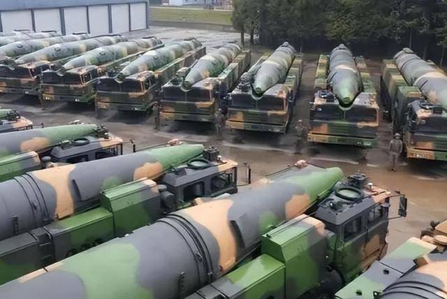 美卫星过顶<strong></p>
<p>币投国际交易中心</strong>，突然有了惊人发现：火箭军也开始“下饺子”