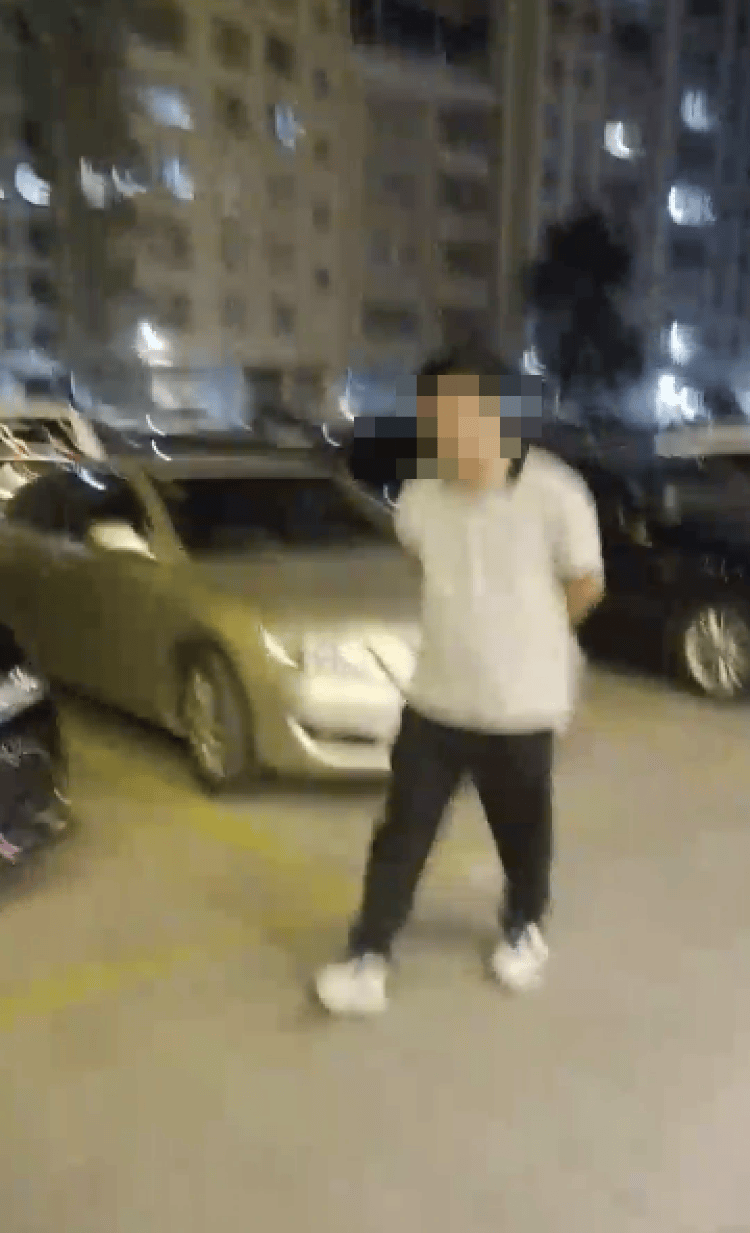 广东茂名高三女生从教学楼跳下<strong></p>
<p>其他货币资金保证金</strong>，家属称留有遗书，学校：正在协商