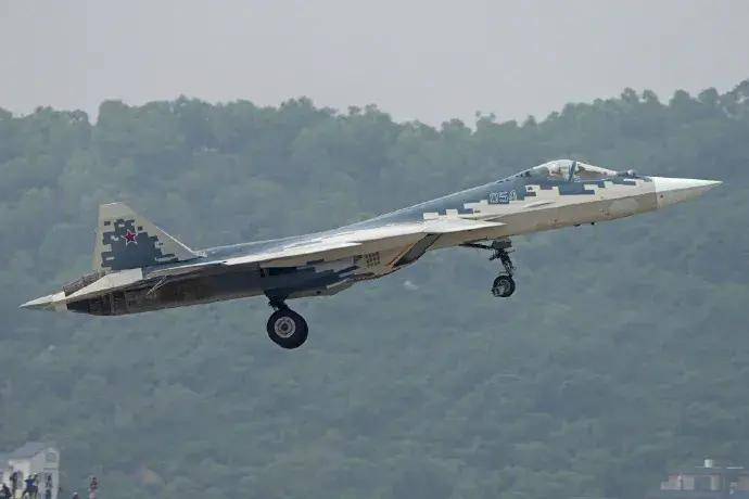 6型侧卫齐聚珠海<strong></p>
<p>土耳其货币货币贬值</strong>!歼-16和苏-35S孰强孰弱?歼-15T才是最强侧卫?