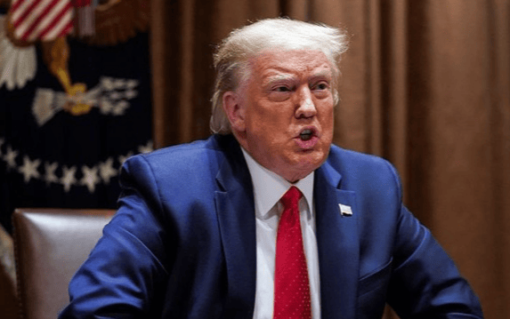 果然出事了？美国人终于发现不对劲：一旦开打，美航母全军覆灭