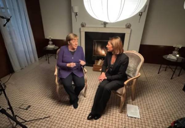 默克尔：当初若不是我阻止乌克兰加入北约<strong></p>
<p>母币比普通币贵多少</strong>，俄乌冲突早就爆发了