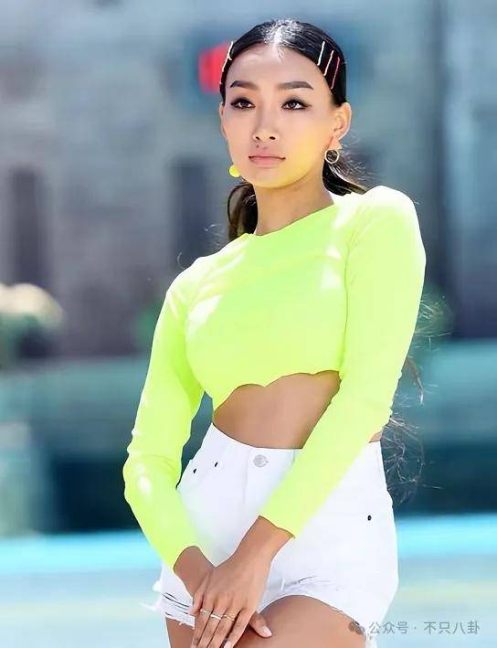 又发现新孩子了<strong></p>
<p>母币比普通币贵多少</strong>!这位50多岁大叔私生活这么混乱吗?