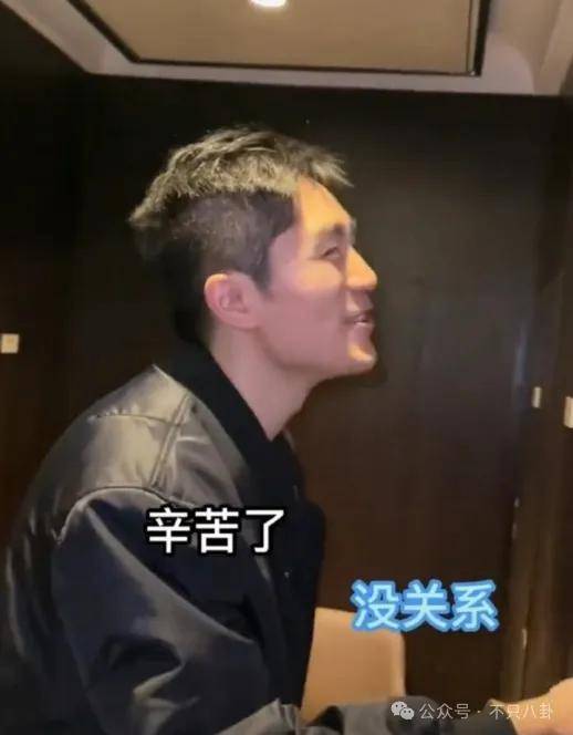 管有钱人叫少爷<strong></p>
<p>货币对冲套利原理</strong>，嘲普通人没工作，现在的网红这么low吗？