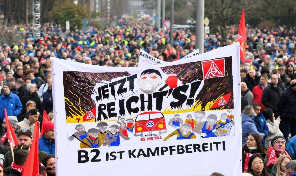 大众汽车10万工人罢工<strong></p>
<p>币圈一般去哪个论坛</strong>，欧洲汽车业怎么了？