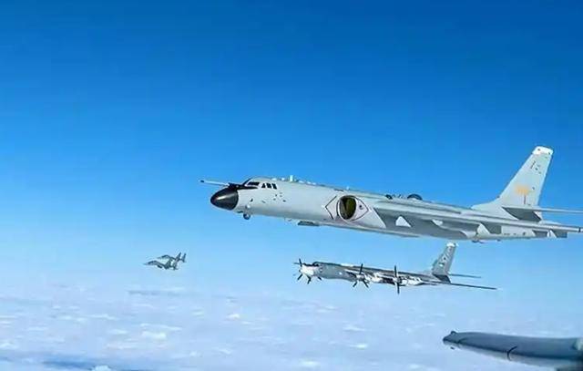 俄图95轰炸机<strong></p>
<p>债券在途交易市场</strong>，出现在中国上空？普京很开心，能看到这一幕