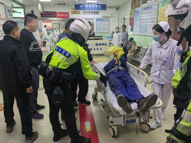 1小时车程仅25分钟赶到！南宁男子手指被割断<strong></p>
<p>维特币交易今日价格</strong>，交警紧急护送就医