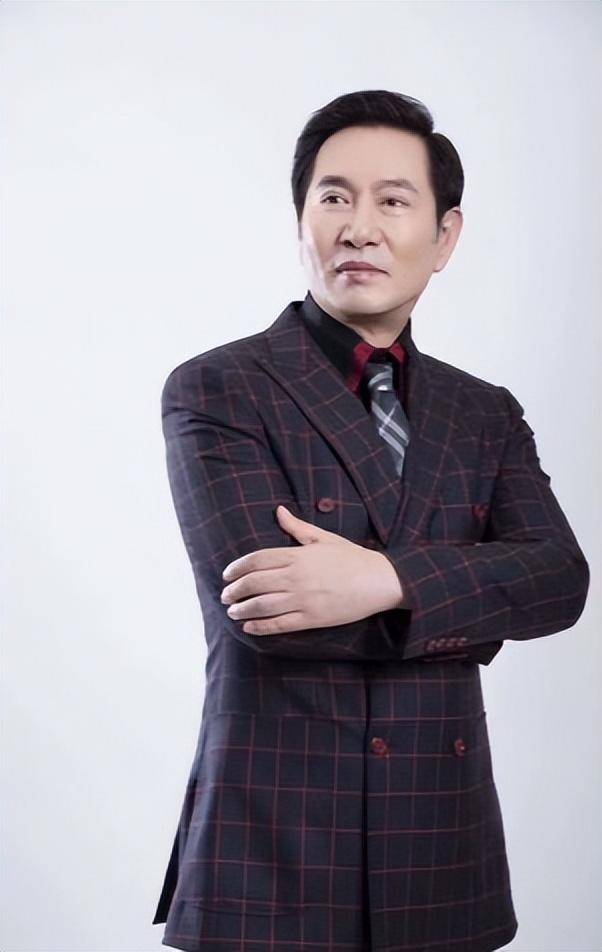 “坏人专业户”姚刚：一生无妻无子<strong></p>
<p>加密货币量化交易</strong>，如今53岁在千万豪宅一个人住