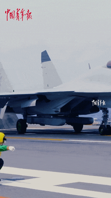 歼-15DH首次上舰！“山东”舰展示全甲板攻击<strong></p>
<p>加密货币量化交易</strong>，连续放飞24架？