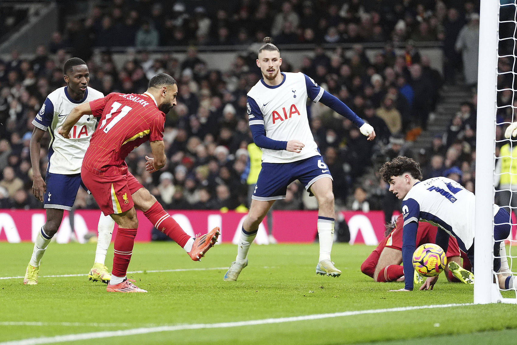 互捅局<strong></p>
<p>币圈inchat</strong>！英超-萨拉赫2射2传 利物浦6-3热刺获圣诞冠军