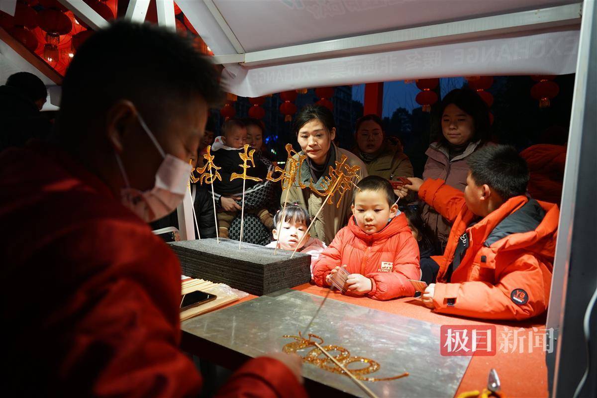 恩施一小区杀20头年猪<strong></p>
<p>币圈inchat</strong>，请业主连吃两天流水席