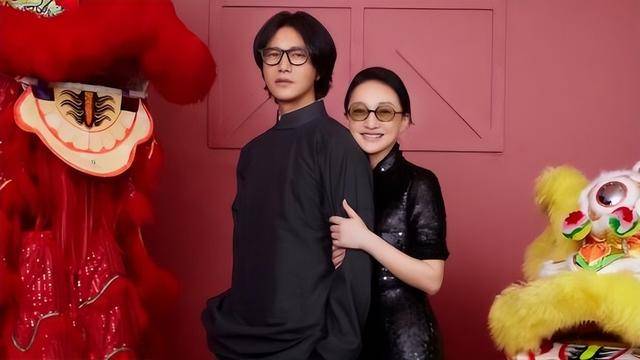 陈坤的儿子已成年<strong></p>
<p>inchat币应</strong>，容貌开始显现母亲的基因，像谁可以认得出吗？