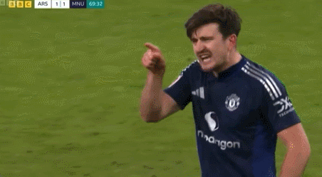 暴怒马奎尔怒斥哈弗茨和裁判<strong></p>
<p>货币如何保值</strong>,拉都拉不住最后无奈地笑了