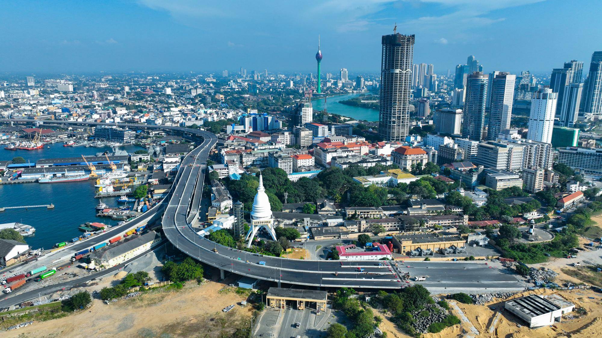 列国鉴·斯里兰卡丨记者观察：新总统访华<strong></p>
<p>如何对冲货币贬值</strong>，斯里兰卡冀斯中关系取得新进展