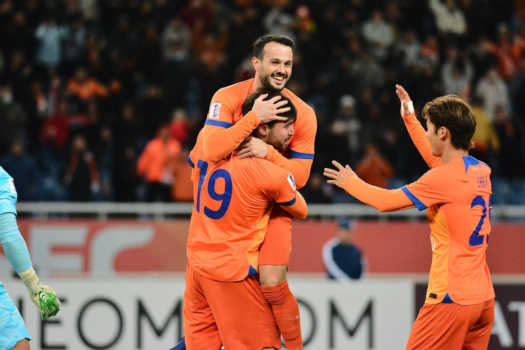 泰山海港同遭处罚<strong></p>
<p>如何刷厘米币</strong>！多人违规+染黄 共被罚8000美元