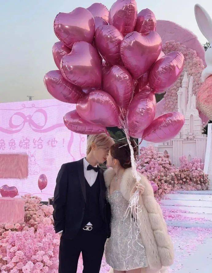 热搜第一<strong></p>
<p>如何炒币</strong>！鹿哈在湖南向女友求婚成功