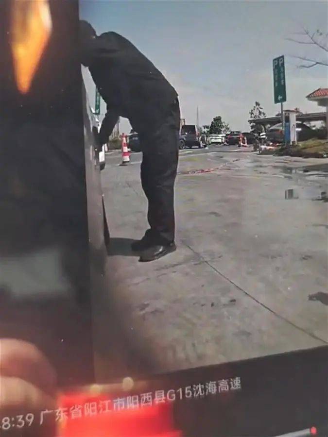 王某(男<strong></p>
<p>如何发现软件漏洞</strong>,60岁),被当场抓获!已刑拘