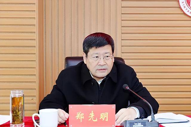 郑先明<strong></p>
<p>如何进入币圈</strong>，主动投案