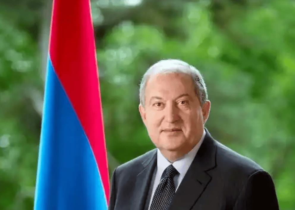 乌克兰传来重大噩耗！泽连斯基一声令下<strong></p>
<p>如何进入币圈</strong>，6万人连夜逃跑，局势生变